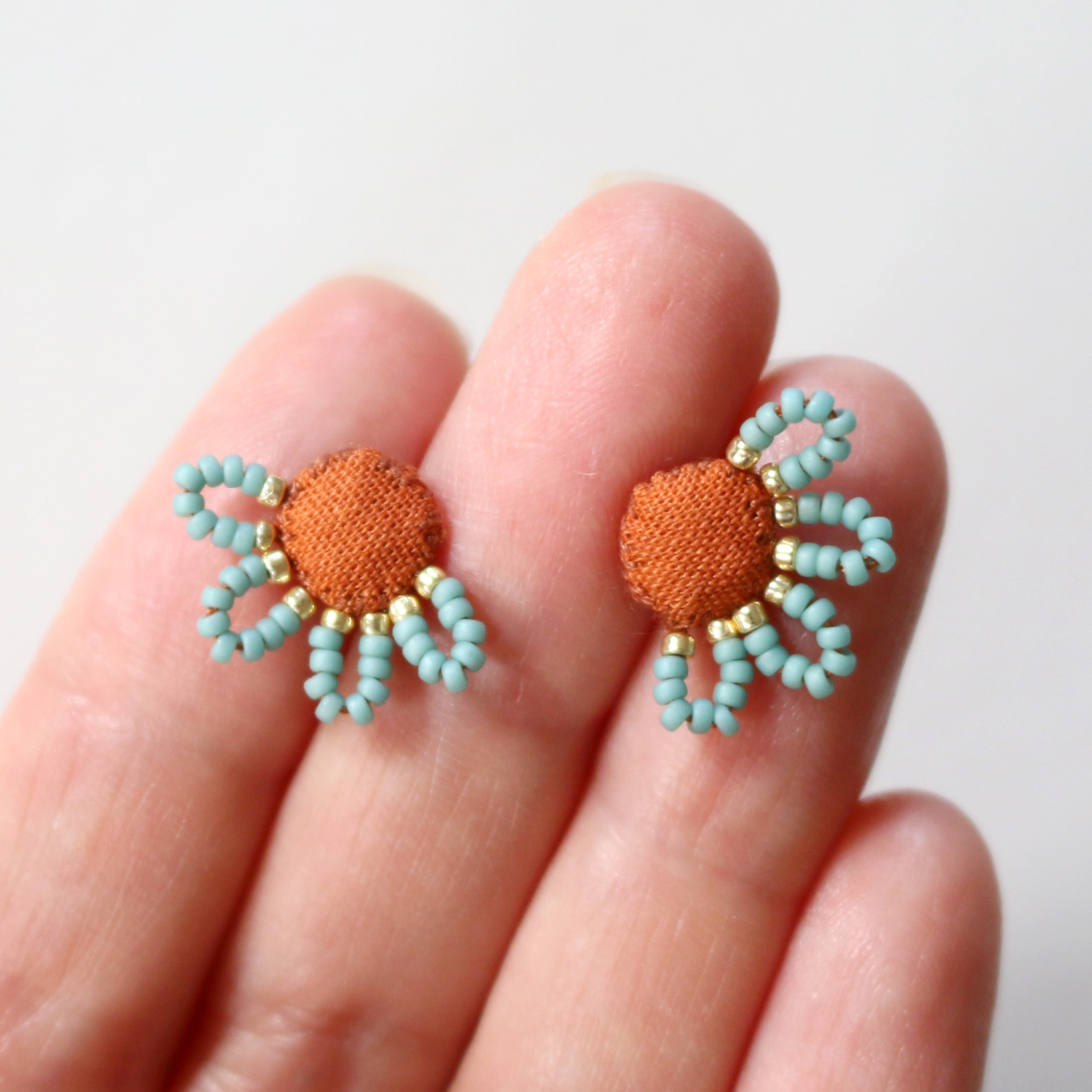 Bloom Studs