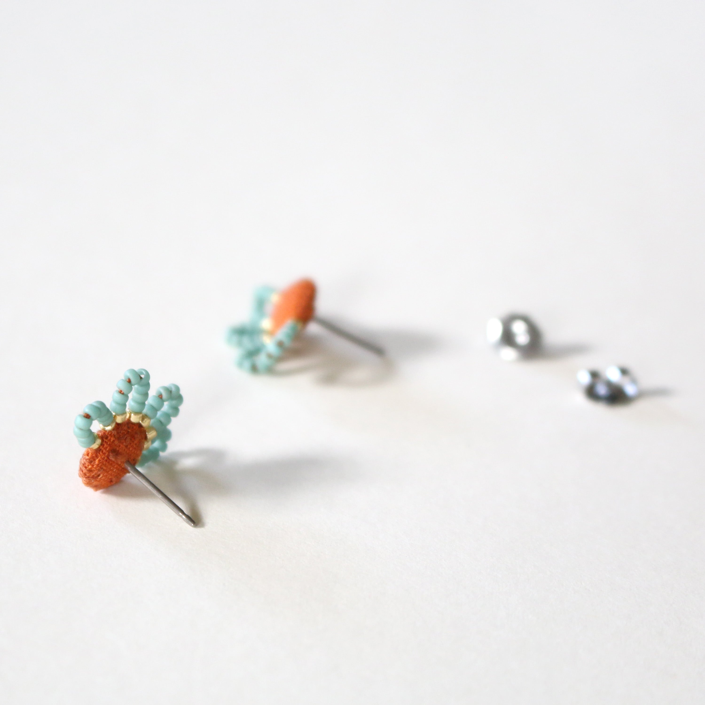 Bloom Studs