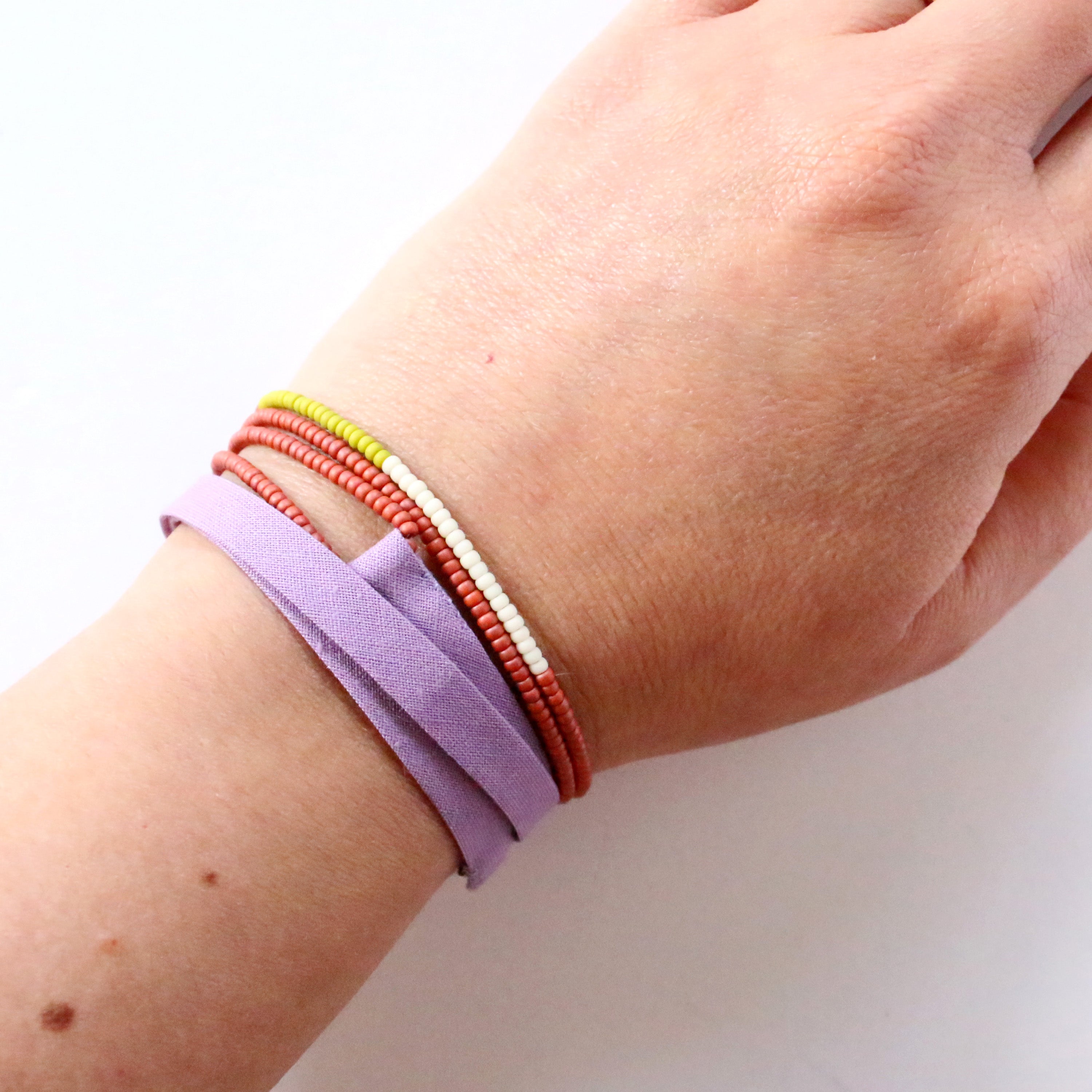 Loop Necklace (Mix No. 16)